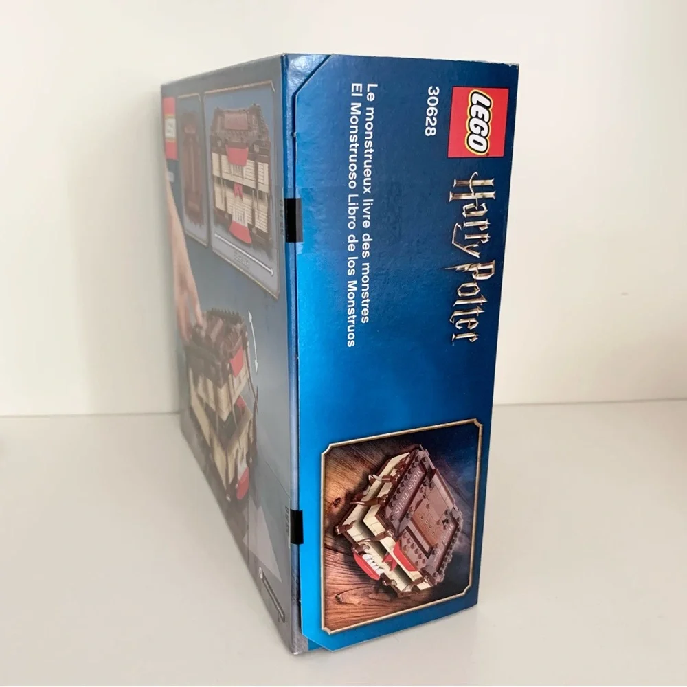 Harry Potter monster book lego set